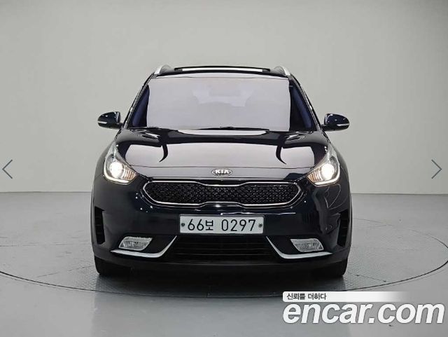 Kia Niro Noblesse — пробег 184 106 км — фото 3 из 5