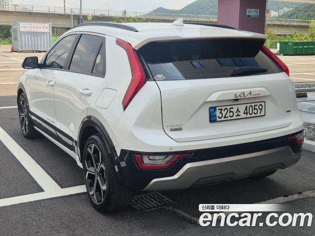 Kia Niro Signature — пробег 22 000 км — фото 2 из 5