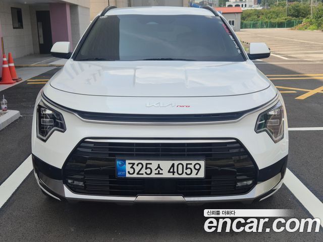 Kia Niro Signature — пробег 22 000 км — фото 3 из 5