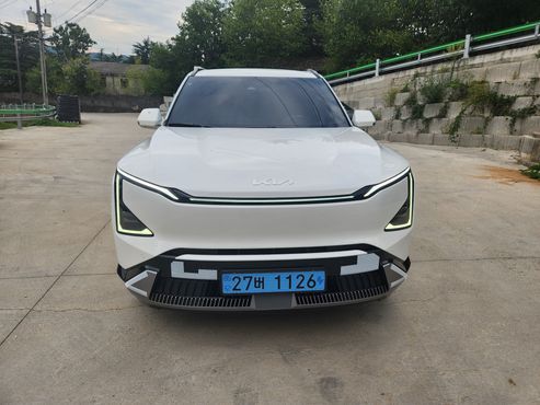 Kia EV5 Long Range 2WD Earth — пробег 14 км — фото 1 из 5
