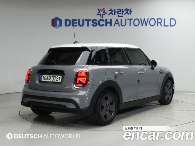 Mini Cooper 5Door Classic Third Generation — пробег 94 243 км — фото 3 из 5