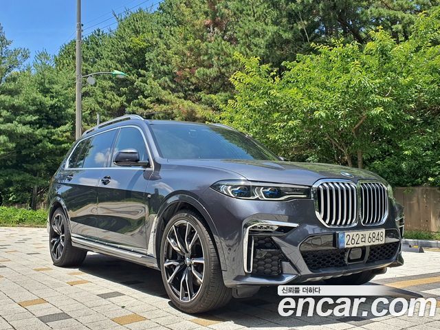 BMW X7 xDrive 40i M Sport 6STR — пробег 73 721 км — фото 4 из 5