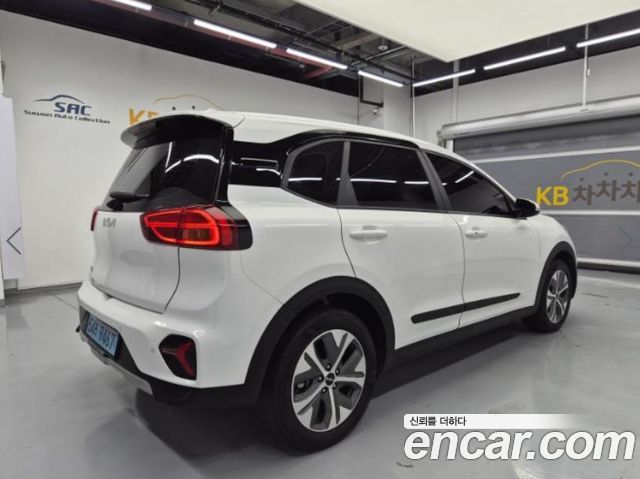 Kia Niro Earth — пробег 34 390 км — фото 2 из 3