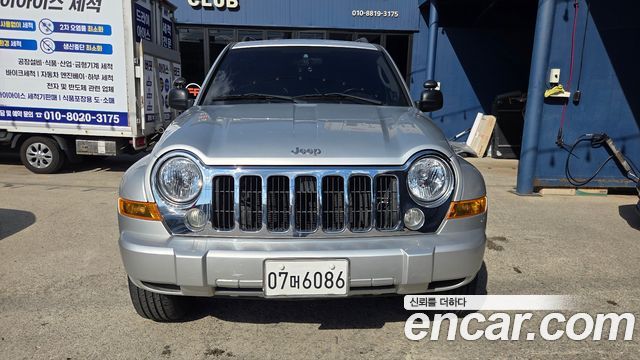 Jeep Cherokee 3.7 KJ — пробег 82 359 км — фото 1 из 5