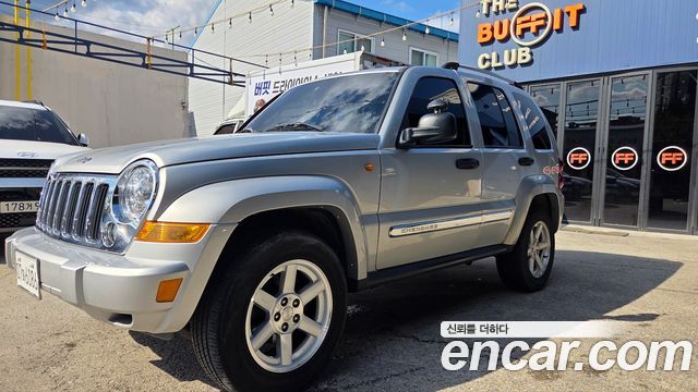 Jeep Cherokee 3.7 KJ — пробег 82 359 км — фото 3 из 5