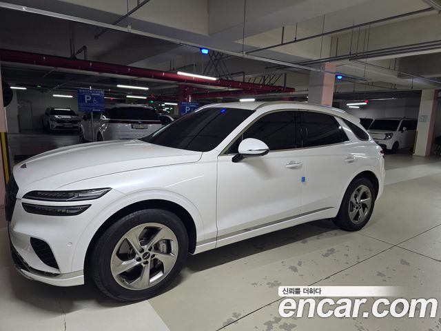 Genesis GV70 2.5T Gasoline 2WD — пробег 6 000 км — фото 2 из 5
