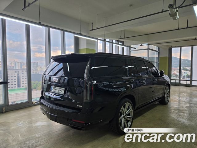 Cadillac Escalade 6.2 ESV ESV Sports Platinum — пробег 2 500 км — фото 2 из 5