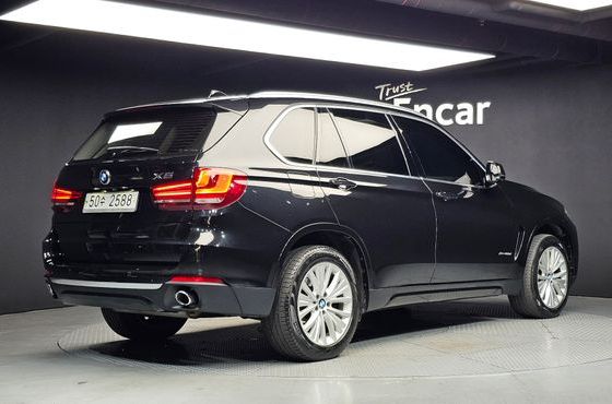 BMW X5 xDrive 30d — пробег 121 784 км — фото 2 из 5