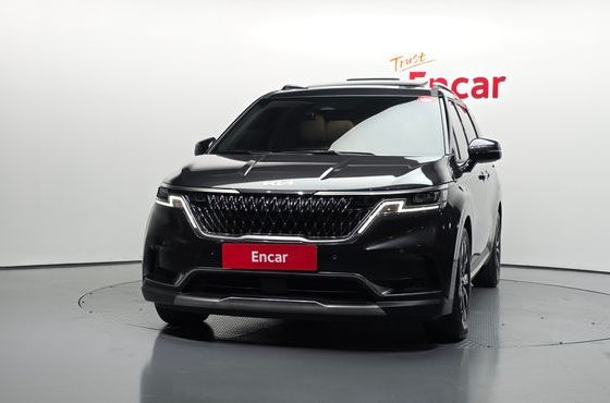 Kia Carnival Gasoline 7-Seater Signature — пробег 71 237 км — фото 3 из 5