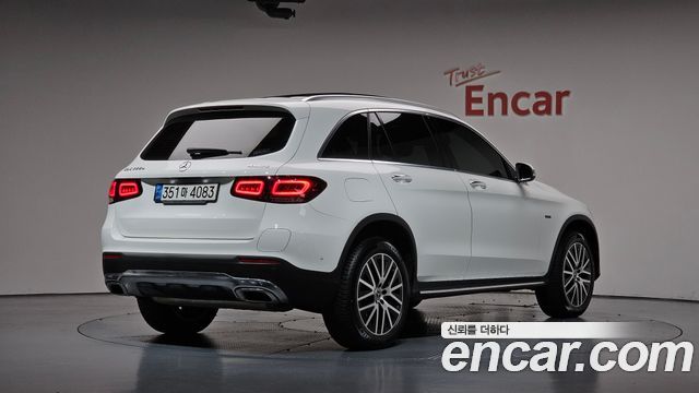 Mercedes-Benz GLC-Class GLC300e 4MATIC — пробег 42 858 км — фото 2 из 5