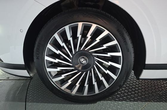 Hyundai Grandeur Calligraphy — пробег 25 845 км — фото 5 из 5