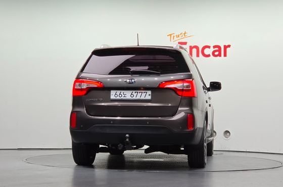 Kia Sorento Diesel 2.0 2WD Limited — пробег 135 257 км — фото 4 из 5