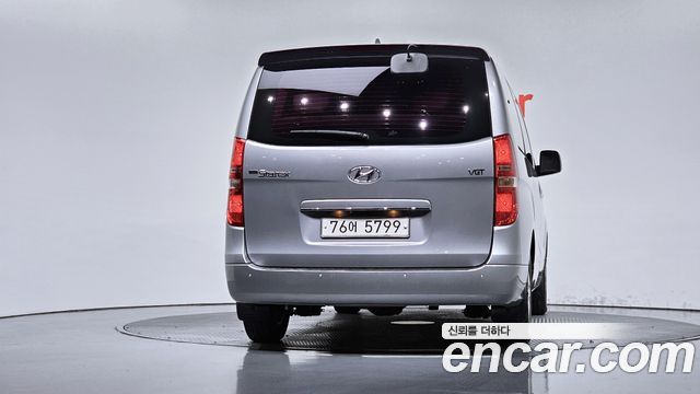 Hyundai Starex 12-Seater Wagon Modern — пробег 172 469 км — фото 4 из 5