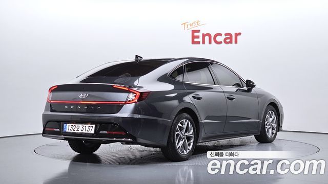 Hyundai Sonata 2.0 Premium Plus — пробег 6 917 км — фото 2 из 5