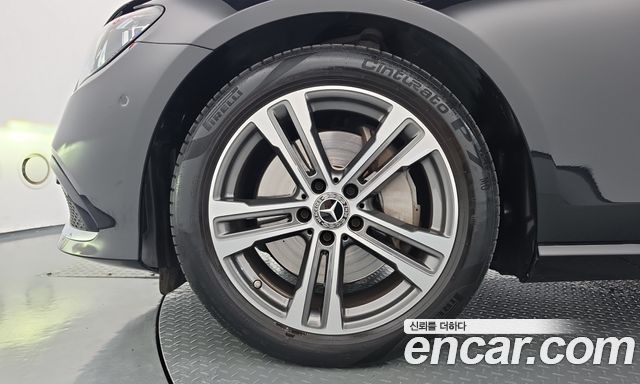 Mercedes-Benz E-Class E350 4MATIC Avantgarde — пробег 35 967 км — фото 5 из 5
