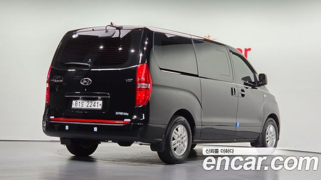Hyundai Starex Van 5-Seater Modern — пробег 166 368 км — фото 2 из 5