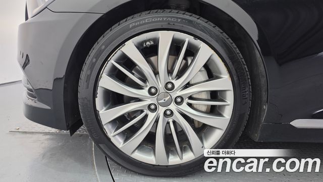 Hyundai Genesis из Кореи Encar