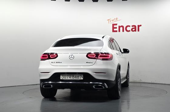 Mercedes-Benz GLC-Class GLC220 d 4MATIC Coupe — пробег 68 480 км — фото 4 из 5