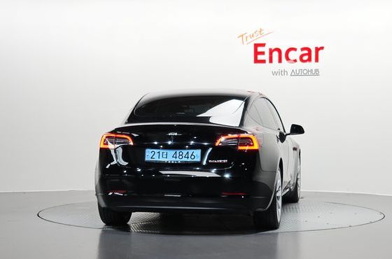 Tesla Model 3 Long Range AWD — пробег 69 621 км — фото 4 из 5