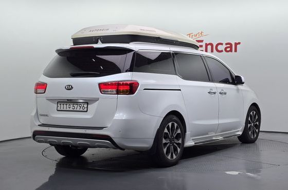 Kia Carnival 9-Seater Noblesse Special — пробег 133 213 км — фото 2 из 5