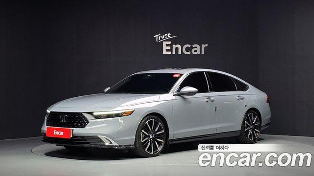 Honda Accord 2.0 Hybrid Touring — пробег 48 035 км — фото 1 из 5
