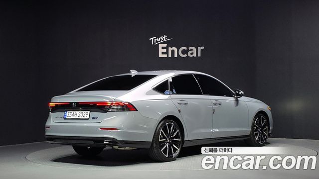 Honda Accord 2.0 Hybrid Touring — пробег 48 035 км — фото 2 из 5