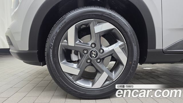 Hyundai Venue из Кореи Encar