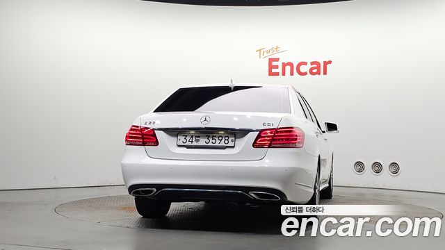 Mercedes-Benz E-Class E220 CDI Avantgarde — пробег 150 756 км — фото 4 из 5