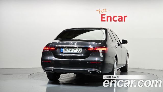 Mercedes-Benz E-Class из Кореи Encar