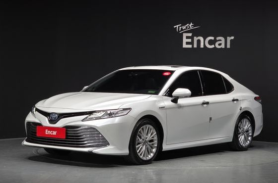 Toyota Camry 2.5 XLE Hybrid — пробег 43 395 км — фото 1 из 5