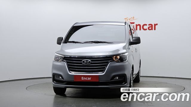 Hyundai Starex Van 3-Seater Smart — пробег 124 615 км — фото 3 из 5