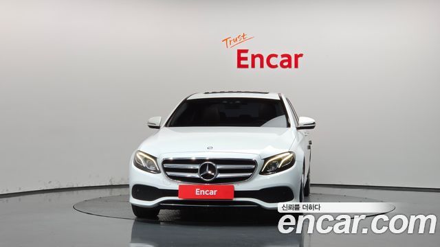 Mercedes-Benz E-Class из Кореи Encar