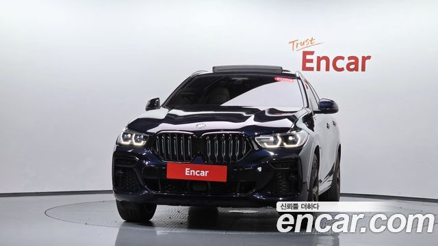 BMW X6 xDrive40i M Sport — пробег 28 540 км — фото 3 из 5