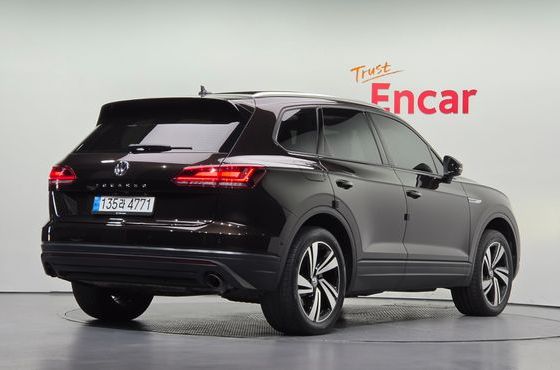 Volkswagen Touareg 3.0 TDI Premium — пробег 172 275 км — фото 2 из 5
