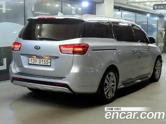 Kia Carnival из Кореи Encar