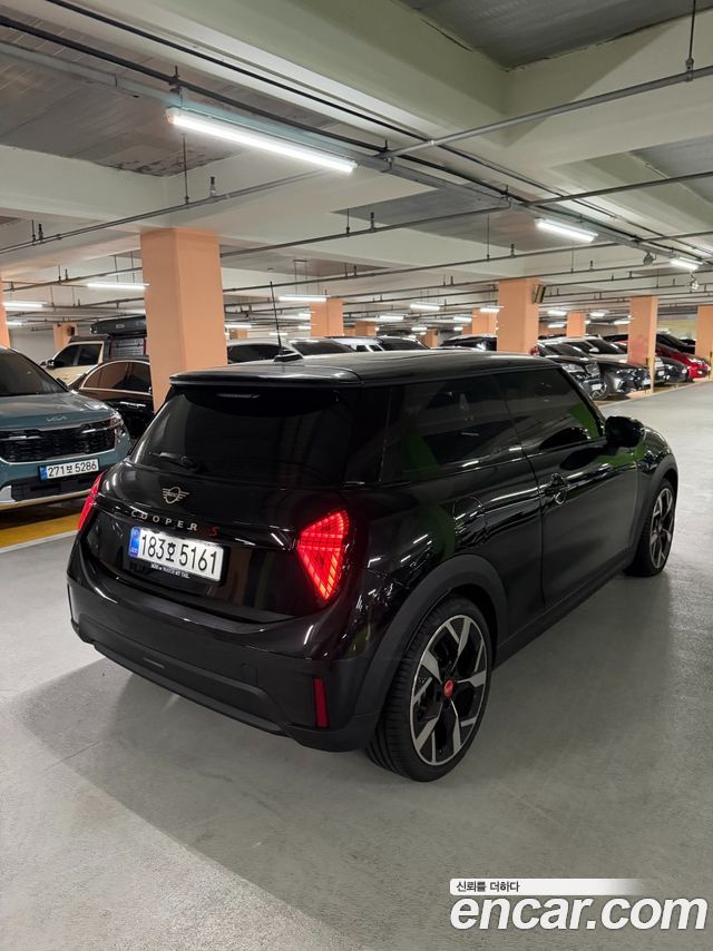 Mini Cooper Favoured — пробег 6 900 км — фото 3 из 5