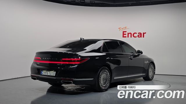 Genesis G90 5.0 AWD Prestige — пробег 185 013 км — фото 2 из 5