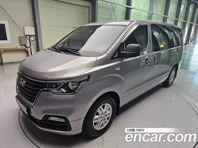 Hyundai Starex Van 5-Seater Smart — пробег 84 751 км — фото 1 из 5