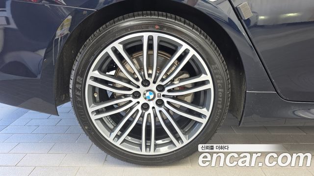 BMW 5-Series 520d xDrive M Sport Package Plus — пробег 130 949 км — фото 5 из 5