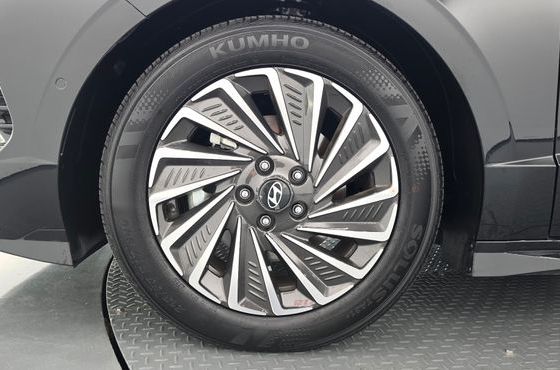 Hyundai Sonata Exclusive — пробег 17 111 км — фото 5 из 5