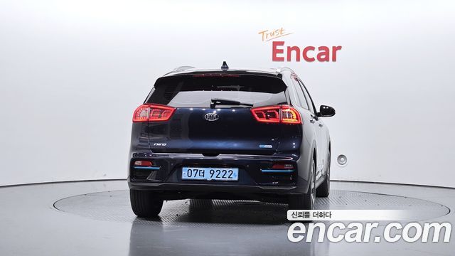 Kia Niro Noblesse — пробег 183 043 км — фото 4 из 5