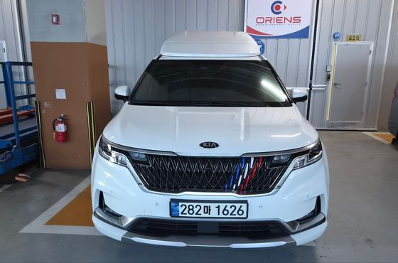 Kia Carnival Gasoline 7-Seater Signature — пробег 86 000 км — фото 3 из 5