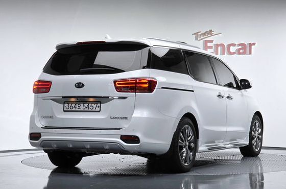 Kia Carnival 7-Seater Limousine President — пробег 62 241 км — фото 2 из 5