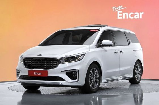 Kia Carnival 7-Seater Limousine President — пробег 62 241 км — фото 1 из 5