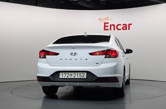 Hyundai AVANTE 1.6 Smart Choice — пробег 109 765 км — фото 4 из 5