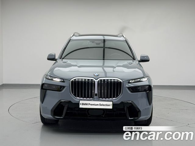 BMW X7 xDrive 40d M Sport 7 STR — пробег 10 400 км — фото 2 из 5