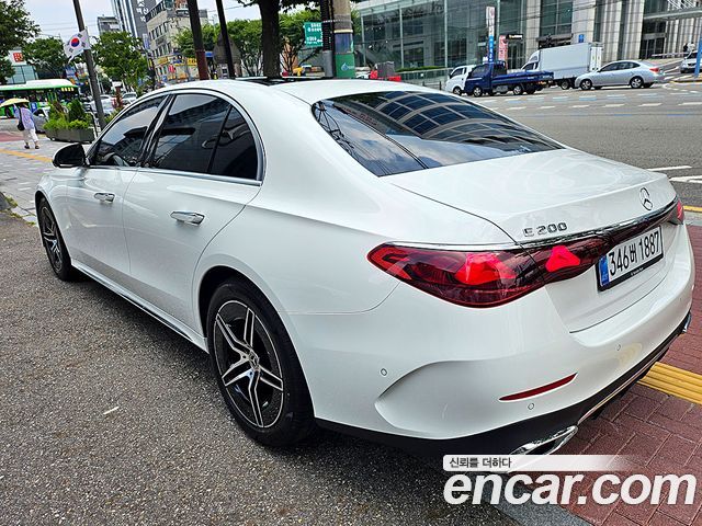 Mercedes-Benz E-Class E200 AMG Line — пробег 800 км — фото 5 из 5