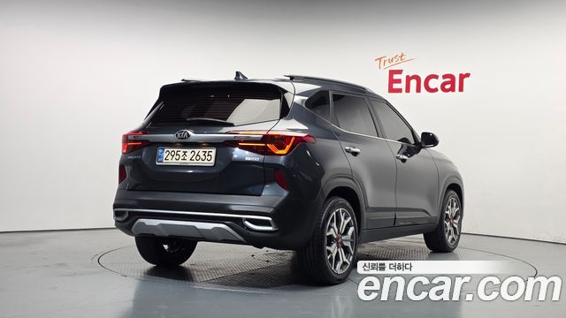 Kia Seltos из Кореи Encar
