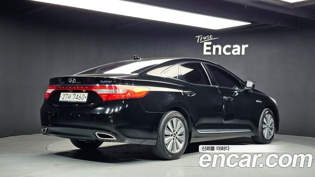 Hyundai Grandeur Premium — пробег 234 401 км — фото 2 из 5