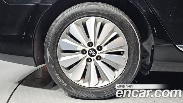 Hyundai Grandeur Premium — пробег 234 401 км — фото 5 из 5